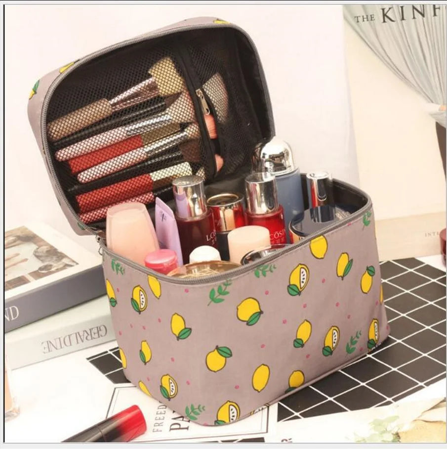 Large Capacity Makeup Bag Women Cosmetics Bag